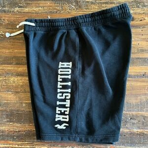 Hollister Black Sweatshorts with White Drawstring sz M